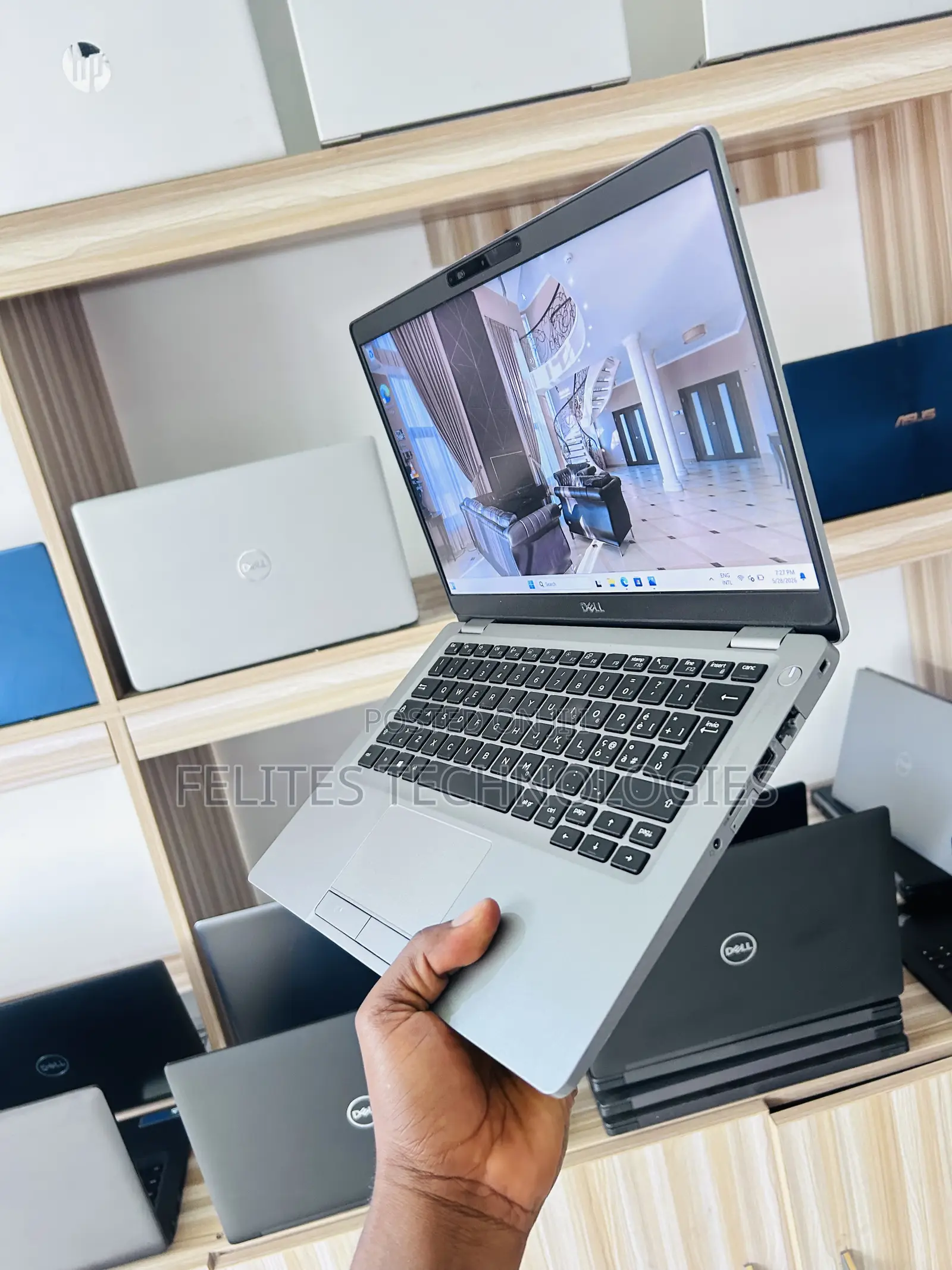 Laptop Dell Latitude 5310 8GB Intel Core i5 SSD 256GB