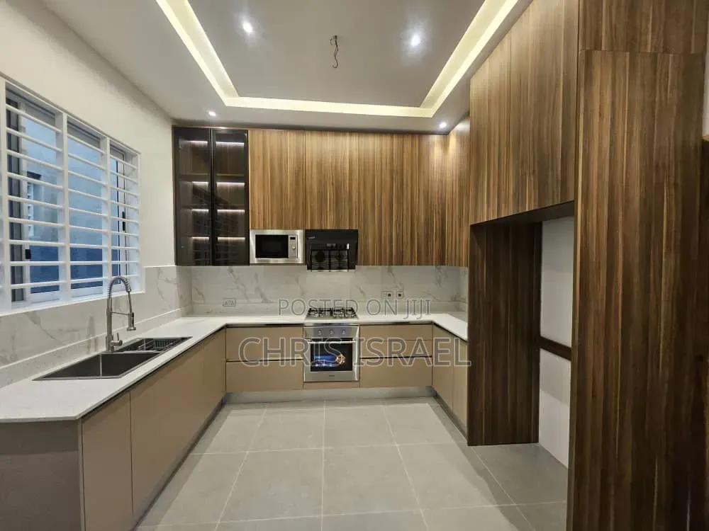 3bdrm House in Amrahia Katamaso for sale