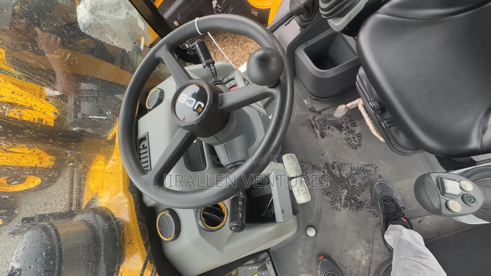 JCB 3cx Pro Backhoe Loader - 2026 Model