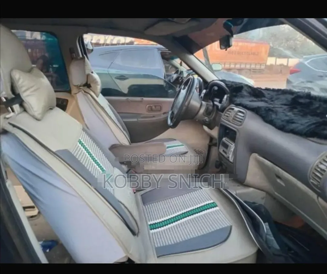 Toyota Granvia 1998 Blue