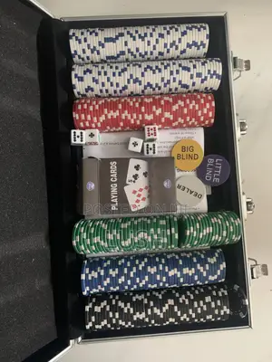 Poker Set in Aluminum Case