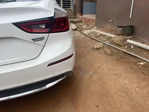 Honda Civic Touring Sedan 2019 White
