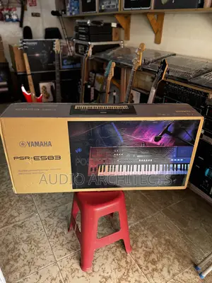 Yamaha PSR E583