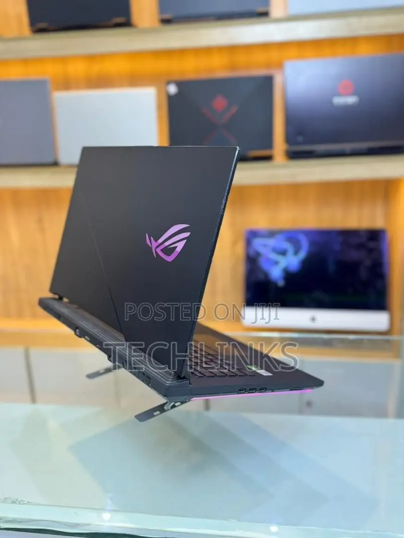 Laptop Asus ROG Strix G17 32GB Intel Core i7 SSD 512GB