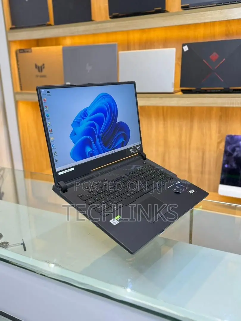 Laptop Asus ROG Strix G17 32GB Intel Core i7 SSD 512GB