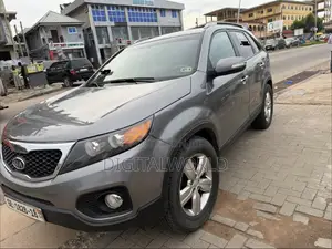 Kia Sorento LX 2012 Silver