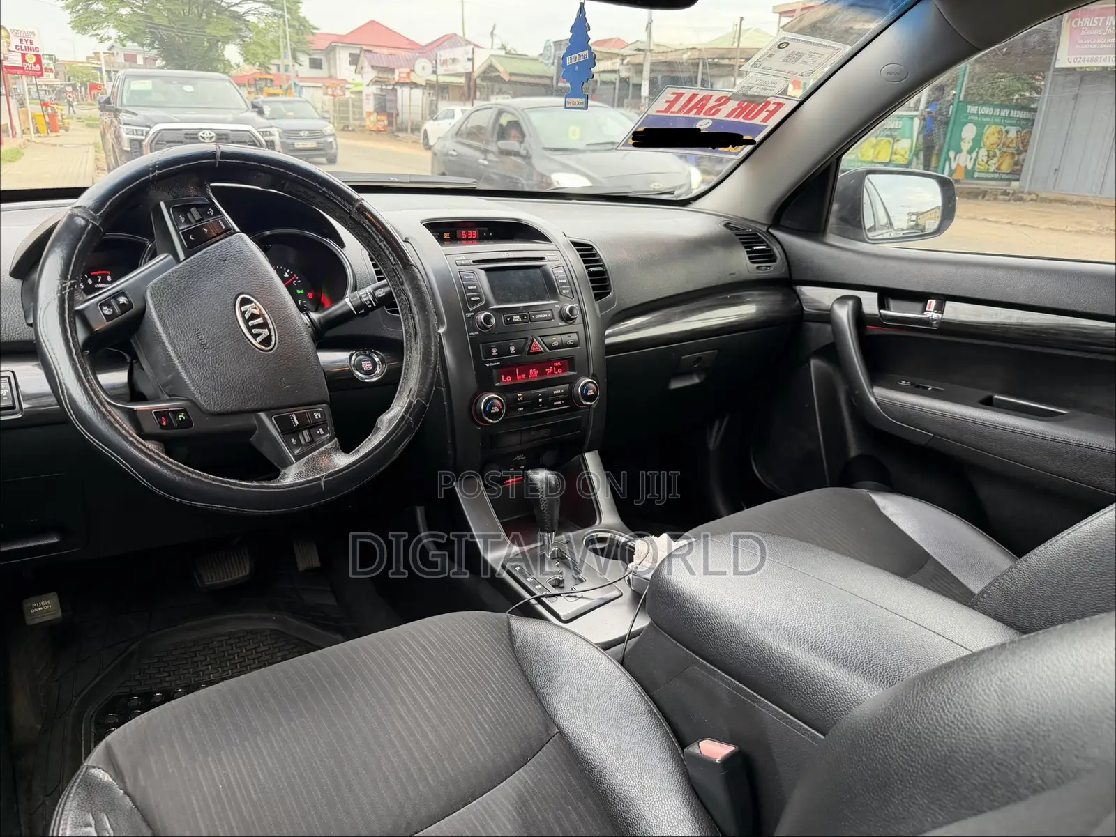 Kia Sorento LX 2012 Silver