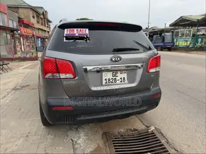 Kia Sorento LX 2012 Silver