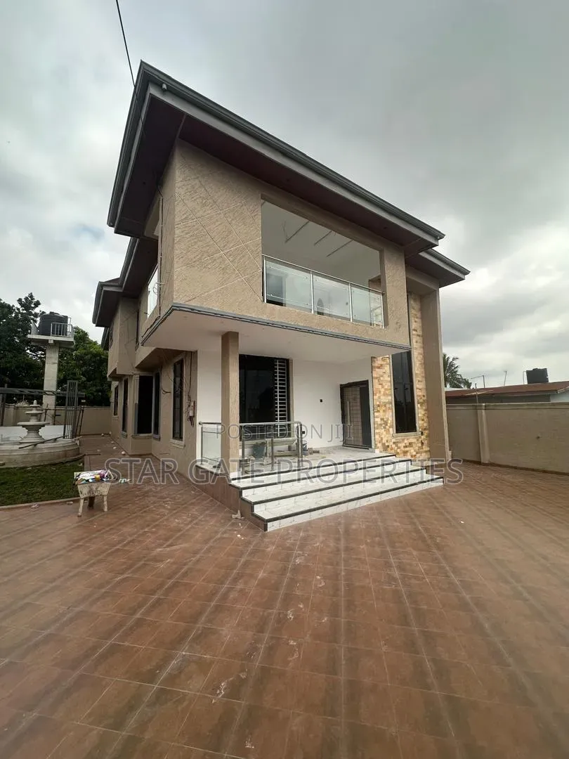 4bdrm House in Kwamo, Ejisu-Juaben Municipal for sale
