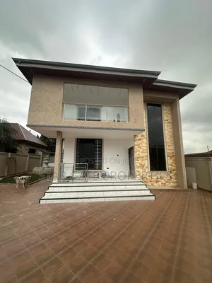 4bdrm House in Kwamo, Ejisu-Juaben Municipal for sale