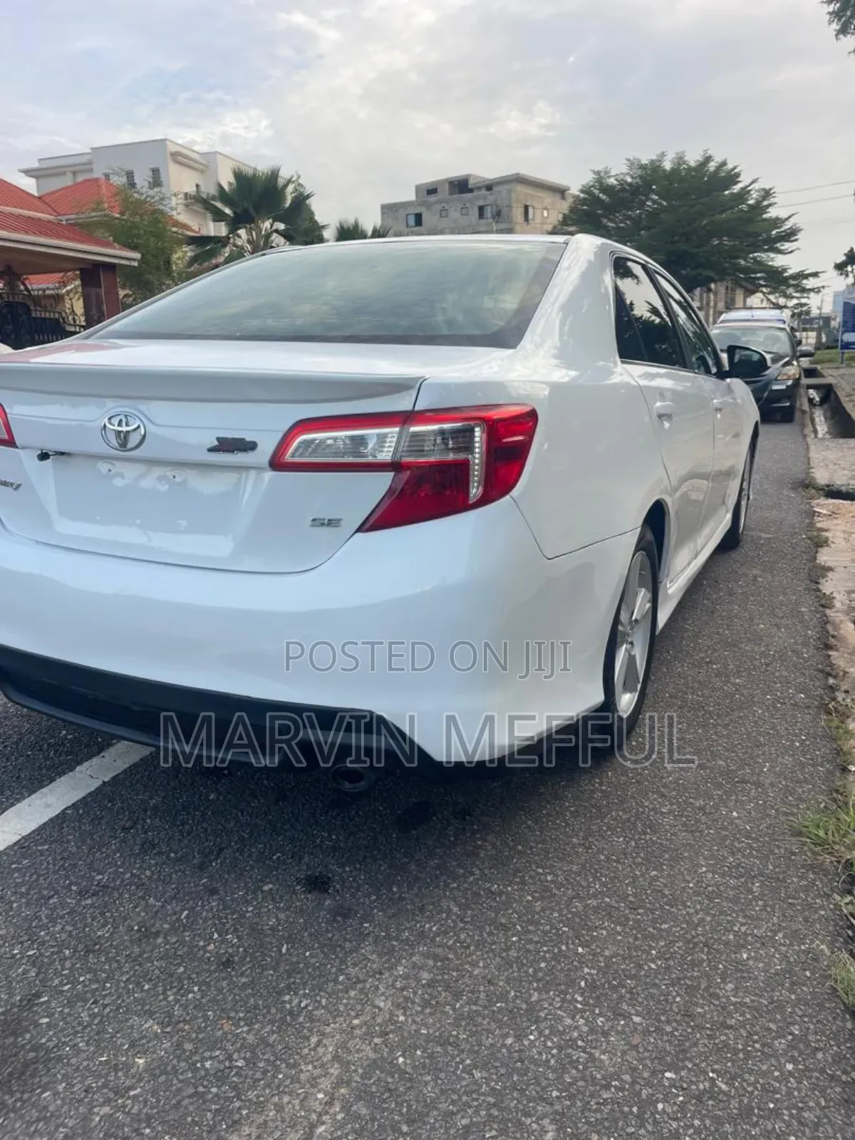 Toyota Camry SE Sport 4dr Sedan (2.5L 4cyl 6A) 2014 White