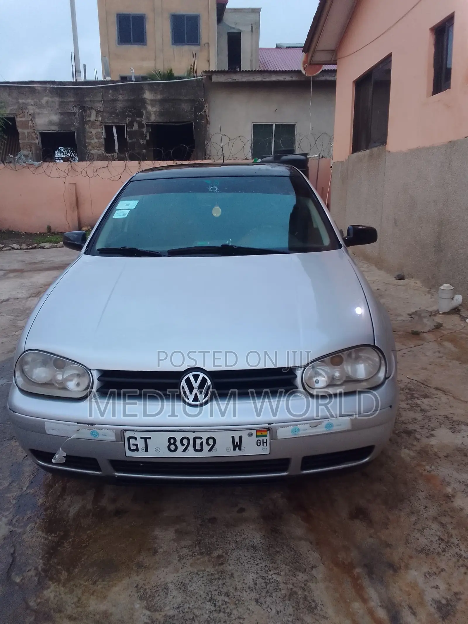 Volkswagen Golf 2005 Gray