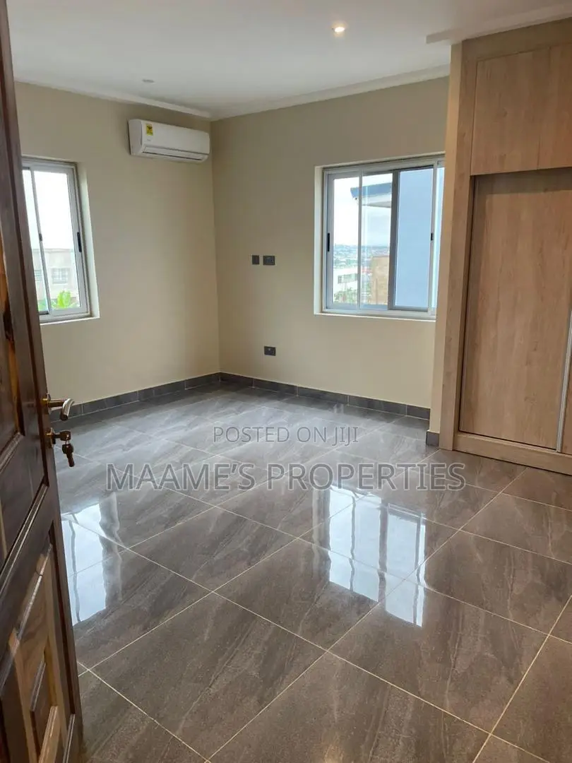 4bdrm Duplex in Oyarifa for rent