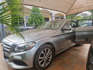 Mercedes-Benz C300 Luxury 4dr AWD 4Matic Sedan (2.0L 4cyl 7A) 2015