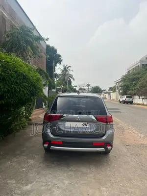 Mitsubishi Outlander for Rent