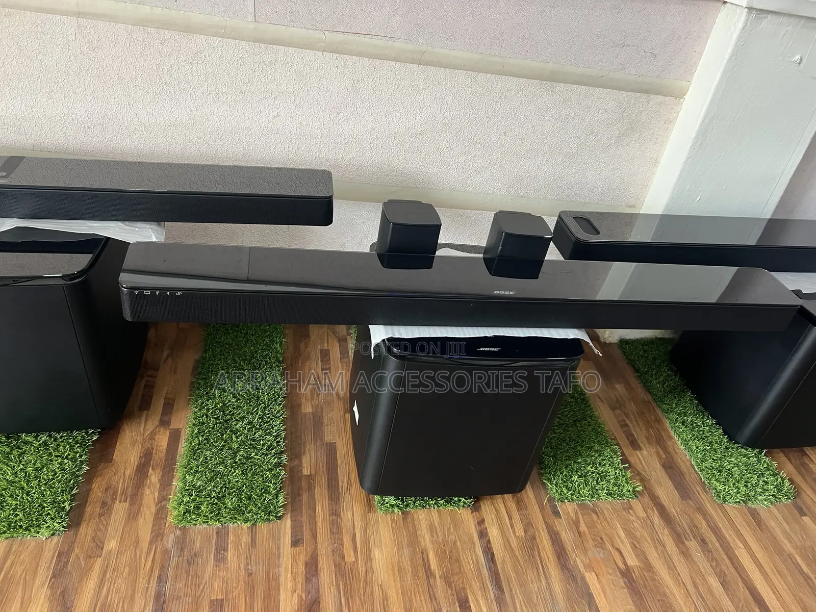 Bose Soundtouch 300 Soundbar Acoustimass 300 Bass Module