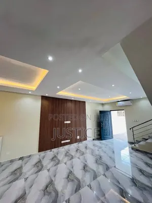 4bdrm House in East Legon, A&C Mall Area for rent