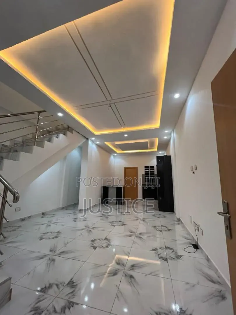 4bdrm House in East Legon, A&C Mall Area for rent
