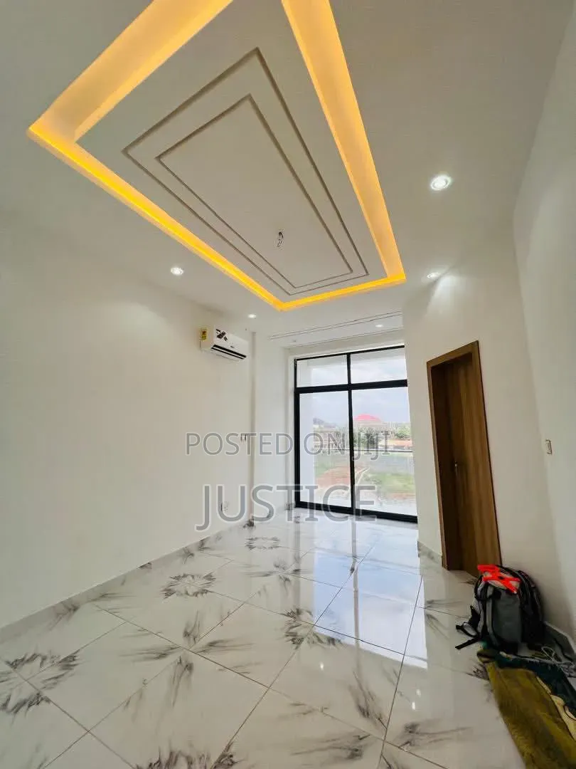 2bdrm House in Nmai-Dzorn for sale