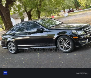 Mercedes-Benz C250 2014 Black