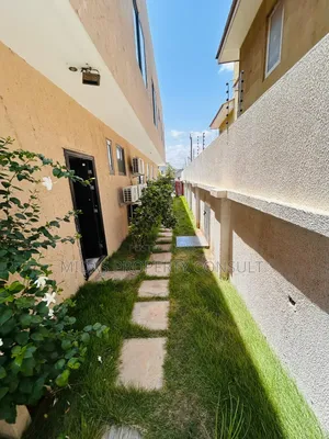 4bdrm House in Adjiringanor, Otano for sale