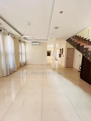 4bdrm House in Adjiringanor, Otano for sale