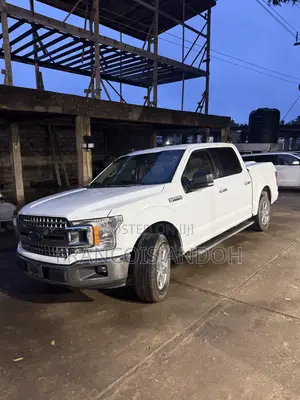 Ford F-150 XLT 4x2 SuperCab Styleside 8 ft. box 163 in. WB 2020 White