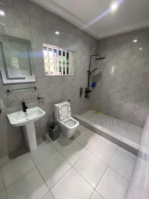 4bdrm Duplex in Kwabenya for rent