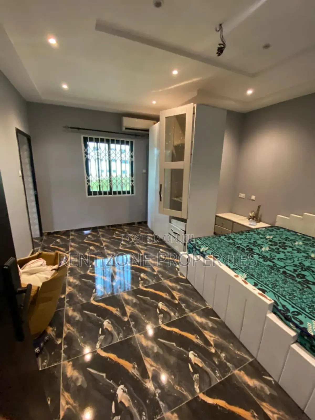 4bdrm Duplex in Kwabenya for rent