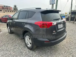 Toyota RAV4 2014