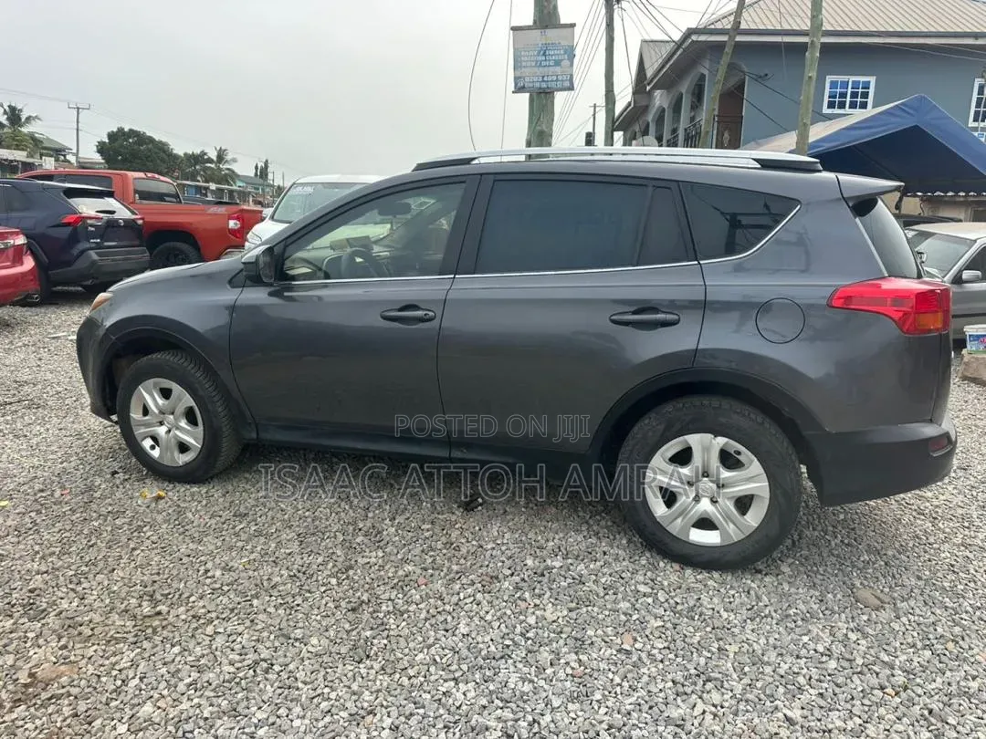 Toyota RAV4 2014