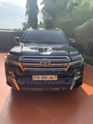 Toyota Land Cruiser 4.6 V8 GXR 2017 Black