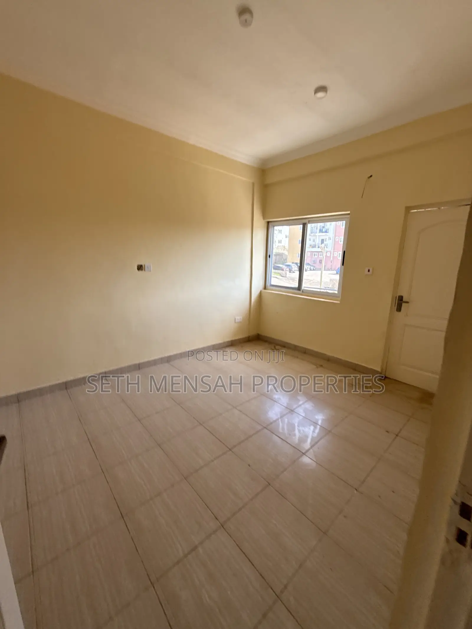 1bdrm Apartment in One Bedroom, Police Station for sale