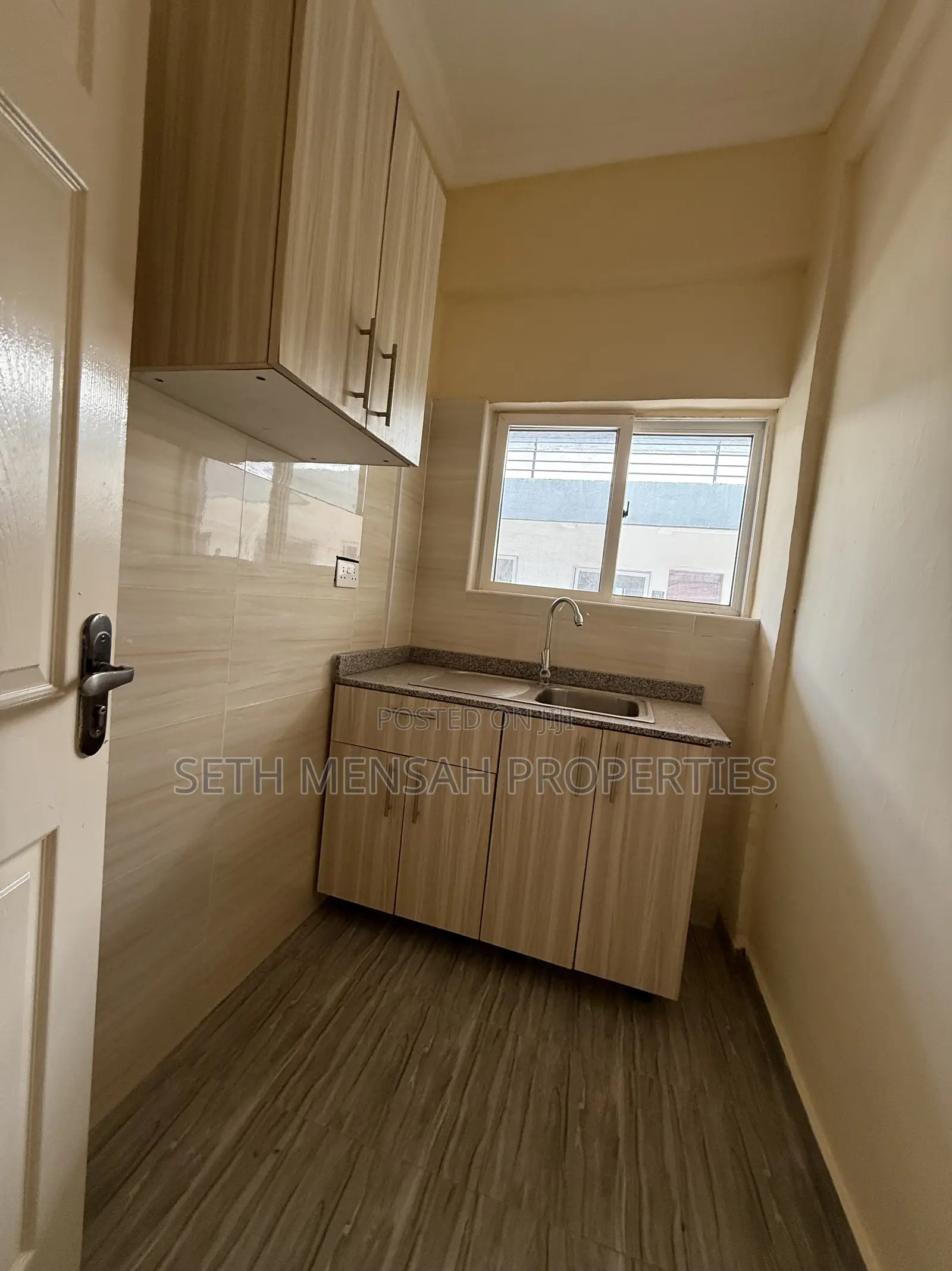 1bdrm Apartment in One Bedroom, Police Station for sale