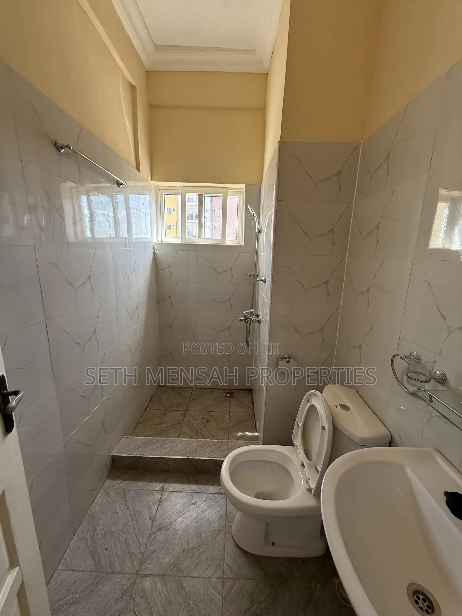 1bdrm Apartment in One Bedroom, Police Station for sale