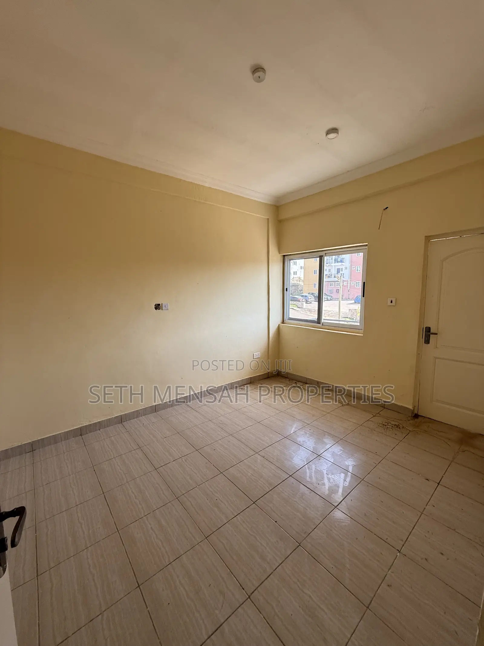 1bdrm Apartment in One Bedroom, Police Station for sale