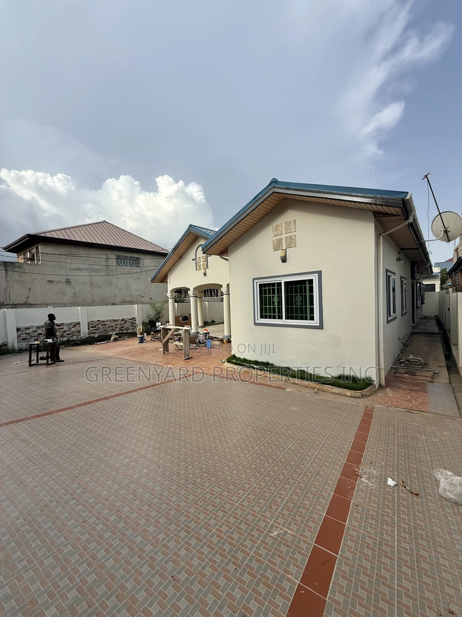 4bdrm House in Mempasem, East Legon for rent