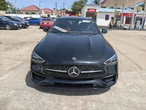 Mercedes-Benz C300 2023 Black