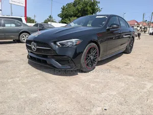 Mercedes-Benz C300 2023 Black