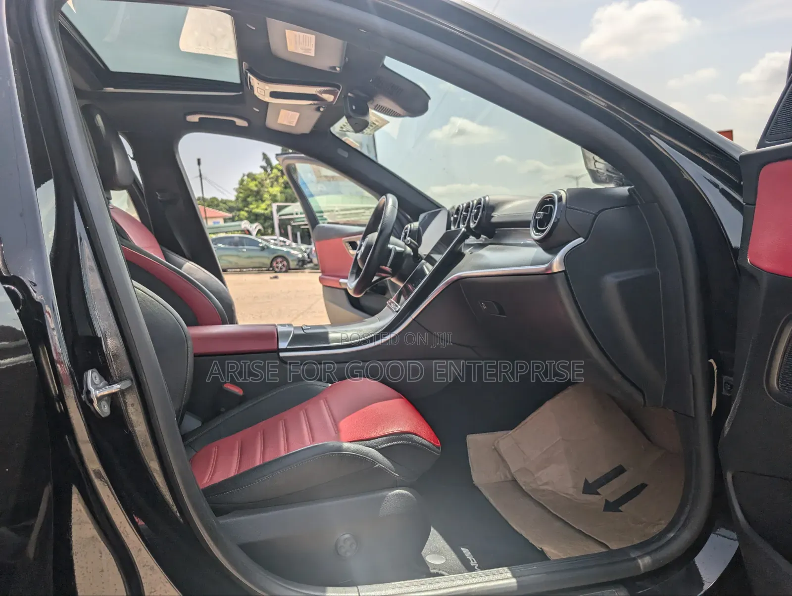 Mercedes-Benz C300 2023 Black
