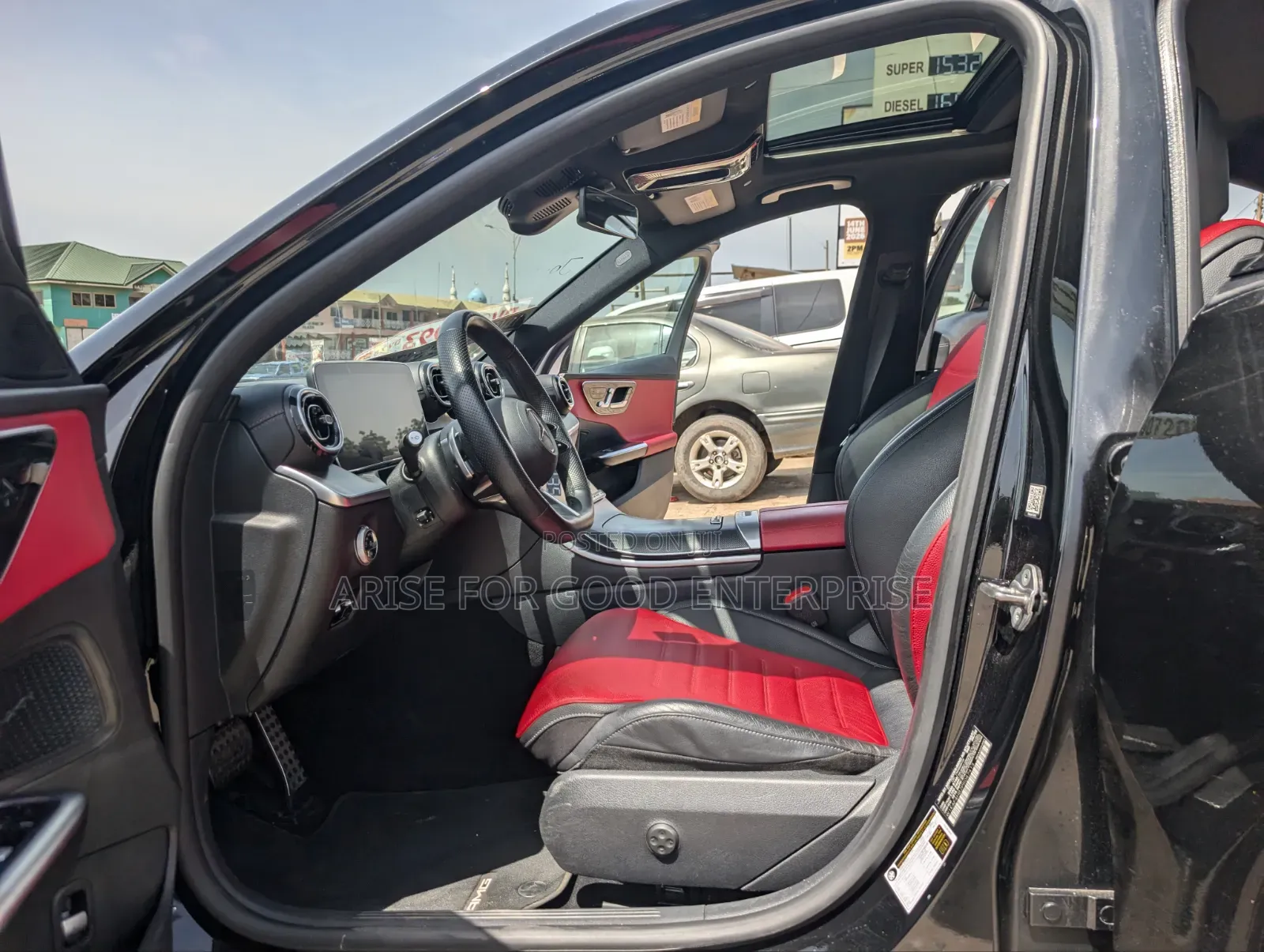 Mercedes-Benz C300 2023 Black