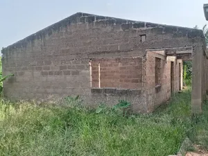 4bdrm Apartment in Prepraw, Nsawam Adoagyiri Municipal for sale