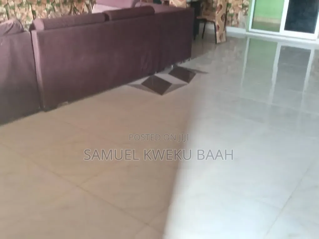 4bdrm Apartment in Prepraw, Nsawam Adoagyiri Municipal for sale
