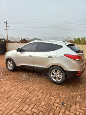 Hyundai Tucson 2012 Gray