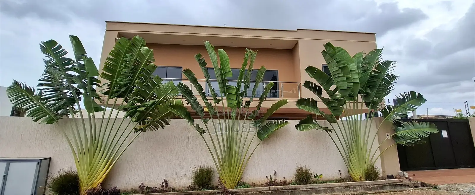 5bdrm House in Burma Camp for rent