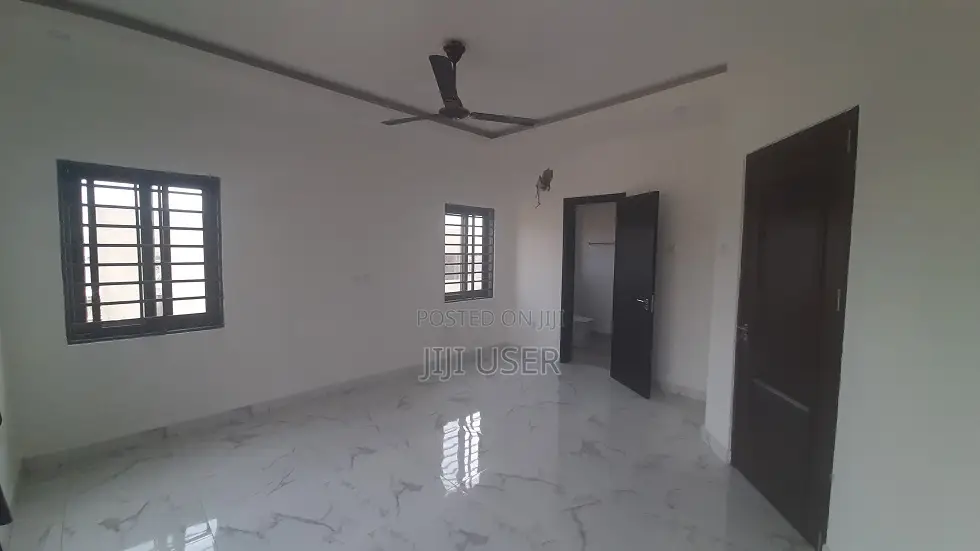 5bdrm House in Burma Camp for rent