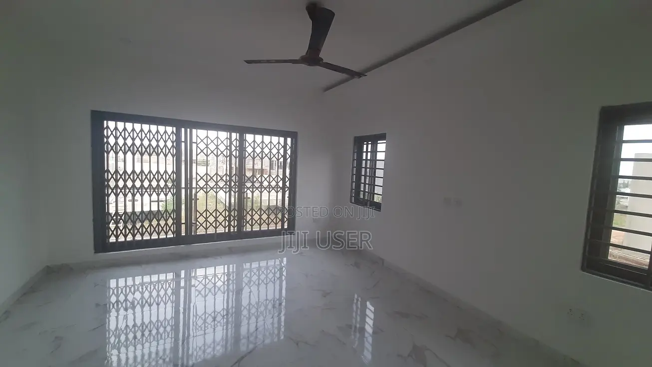 5bdrm House in Burma Camp for rent