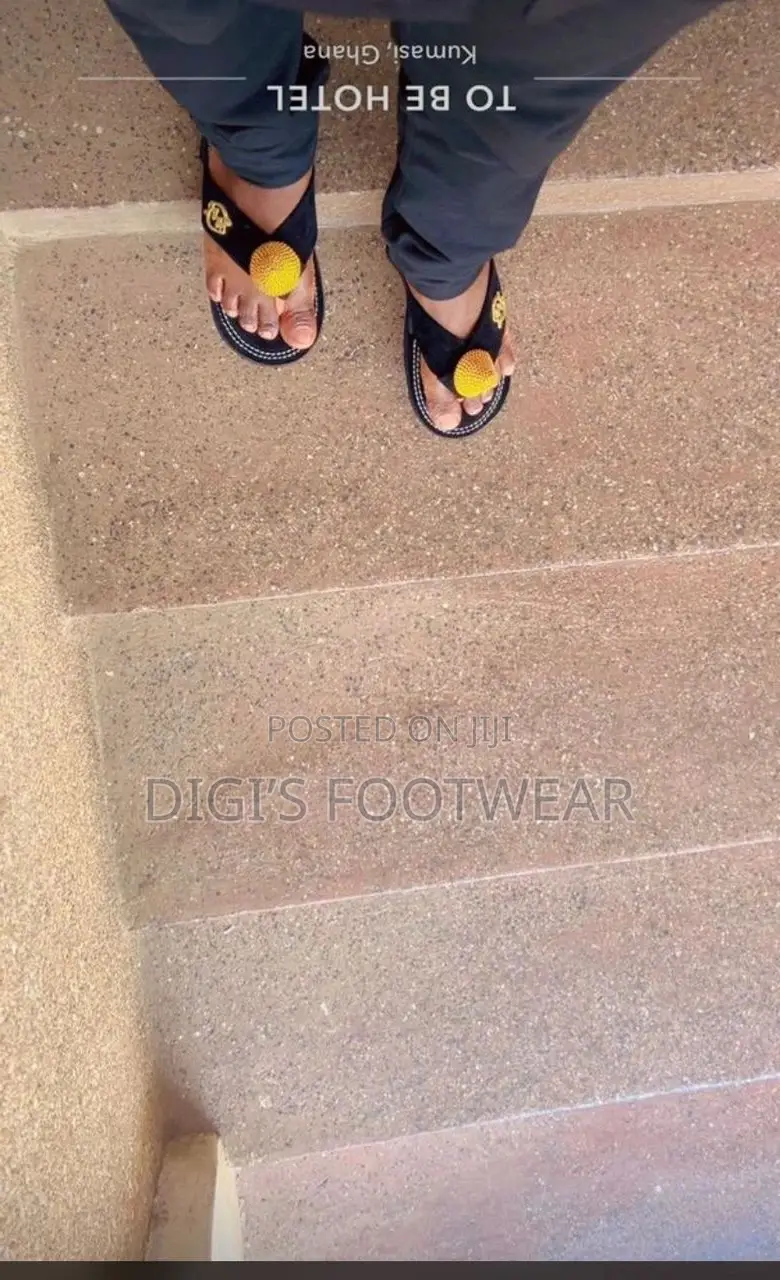 Black Suede Okatakyie Chawchaw/ Ahenema