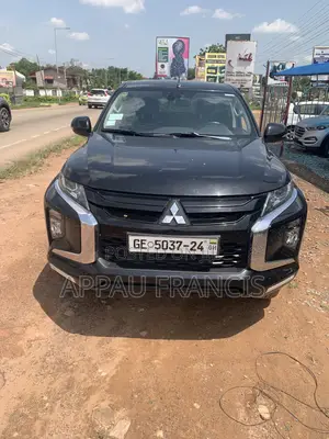 Mitsubishi L200 Double Cab 2.4 154hp 4WD 2019 Black