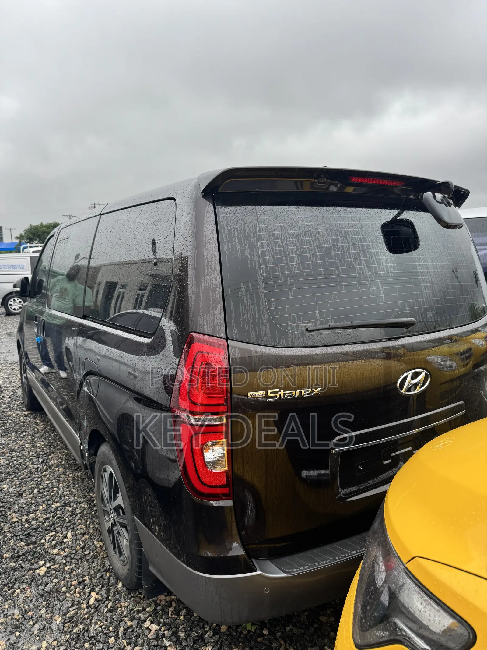 Hyundai Starex 2019 Brown